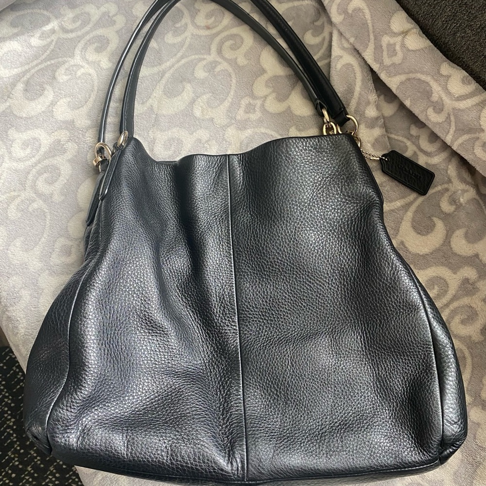 Coach Phoebe Shoulder Bag Pebbled Leather 35723